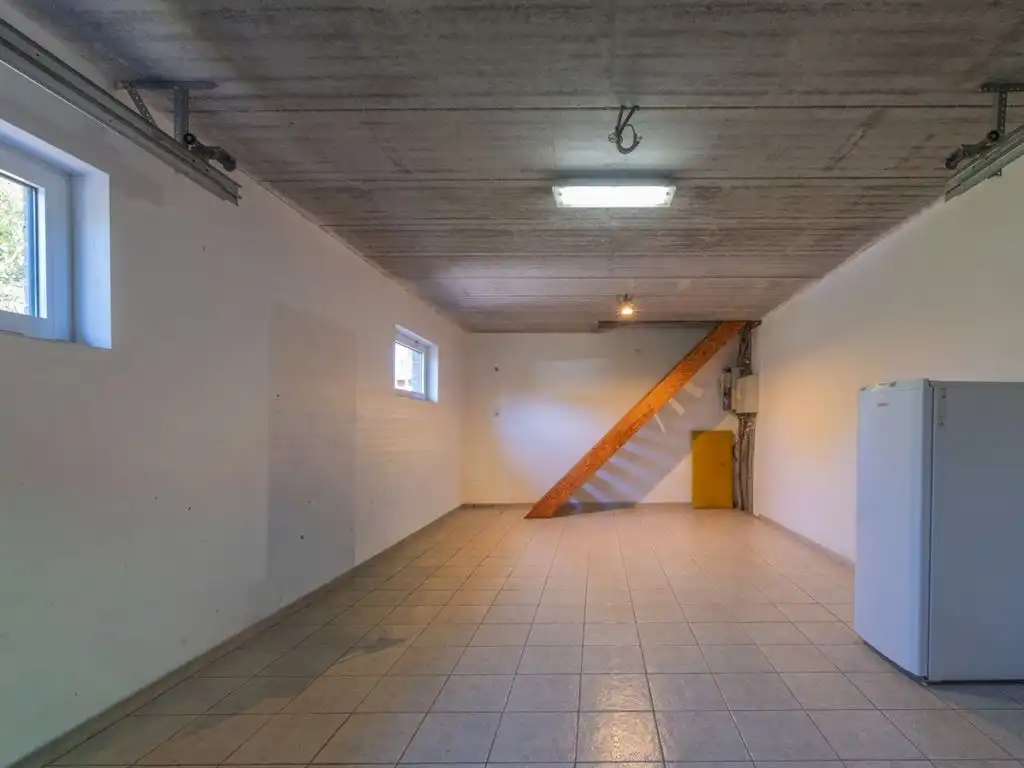 Verrassend ruime vrijstaande woning met inpandige garage foto 29
