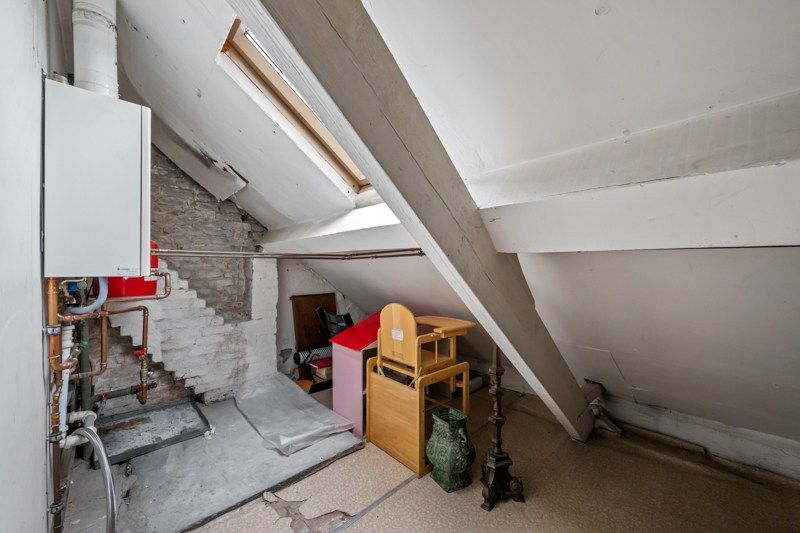 Veelzijdige woning met tuin en uitweg in Eernegem foto 21