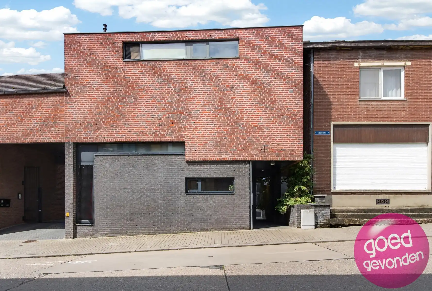 HANDEL-KANTOOR 140 M² - INSTAPKLAAR - PARKING  foto 3