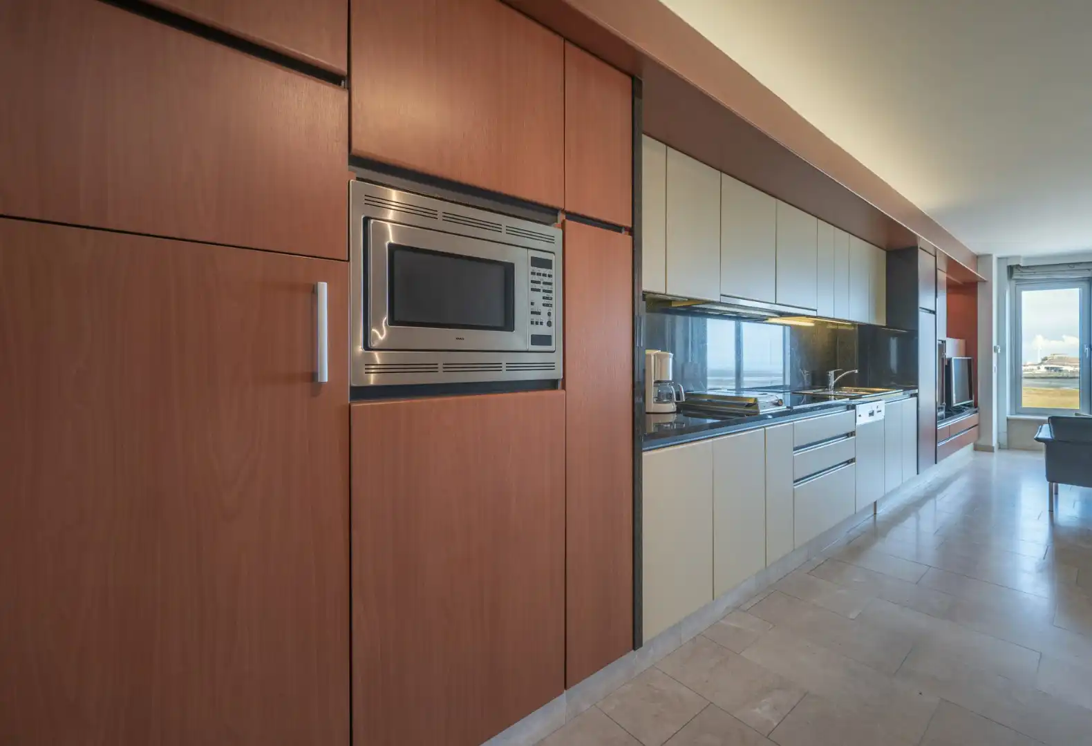 Ruim appartement met FRONTAAL ZEEZICHT foto 7