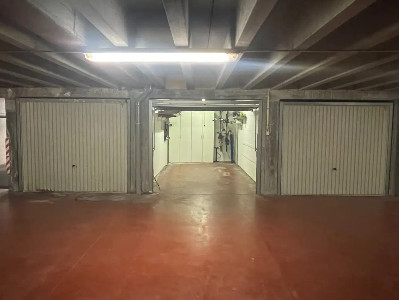 Zeer centraal gelegen garagebox te Nieuwpoort-bad foto 2