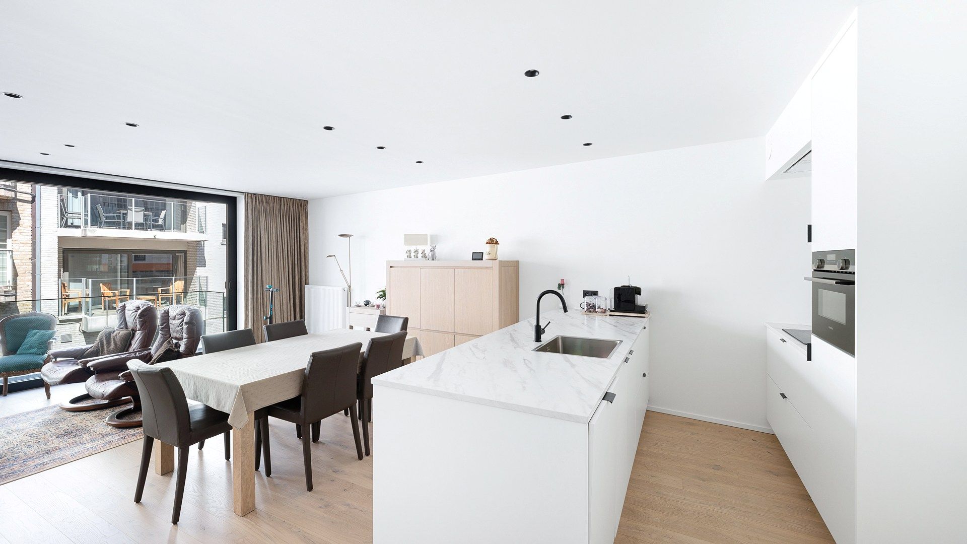 Nieuw appartement met 2 slaapkamers centraal gelegen te Heist foto 6