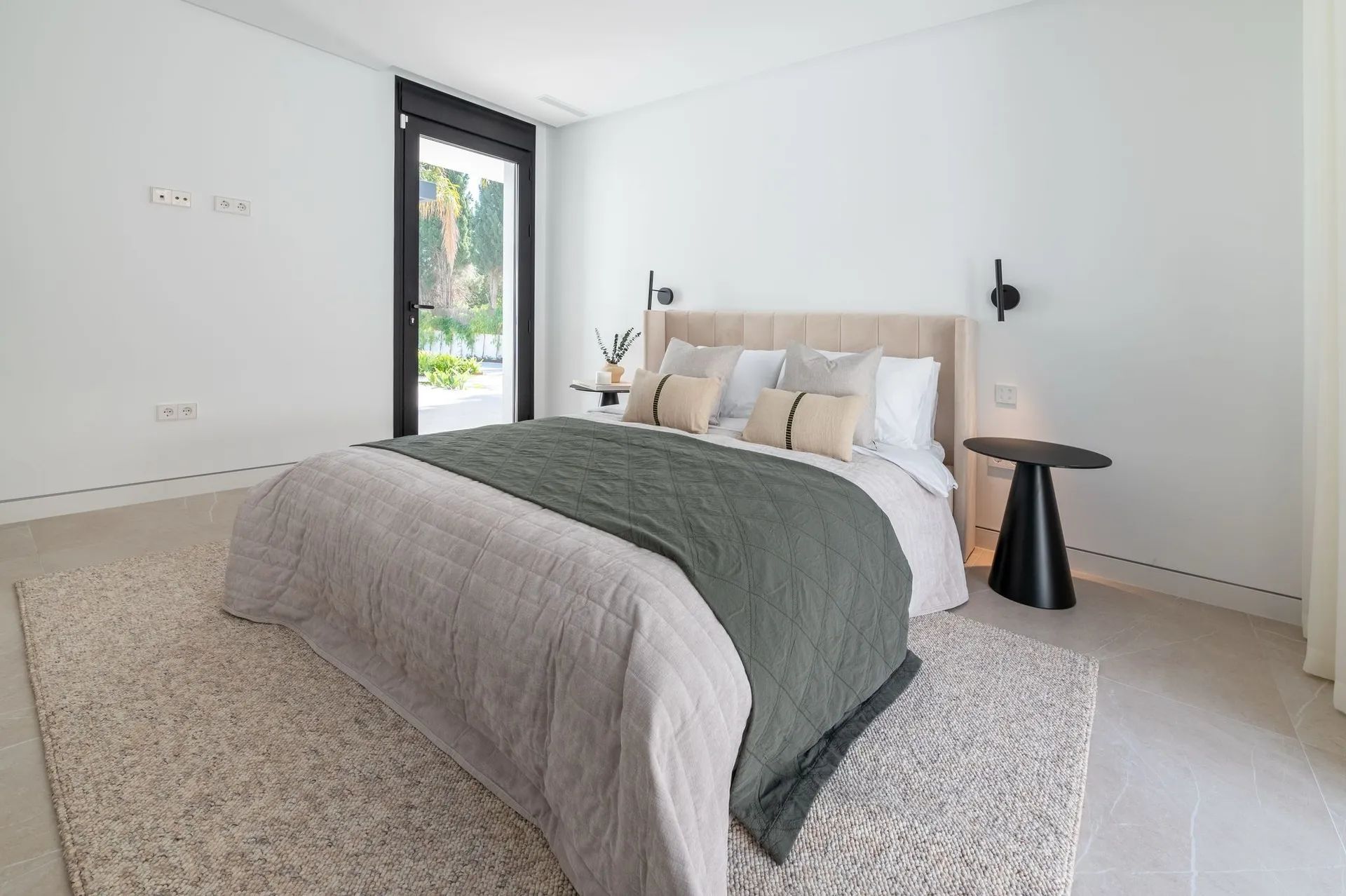 Exclusieve leefstijl in El Paraíso – waar modern design en luxe elkaar ontmoeten foto 18