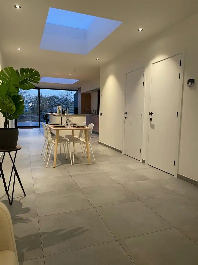 Welkom in deze ruime, vernieuwde BEN-woning met mogelijk 4 ruime slaapkamers, uitweg en zonnepanelen! foto 5