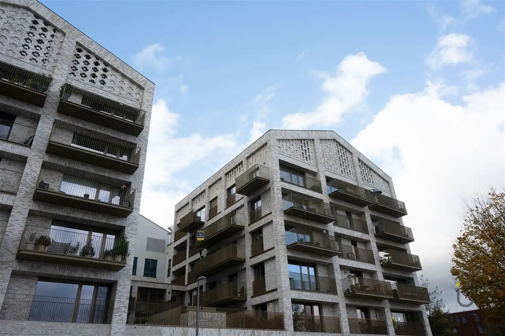 Stijlvol 1-slaapkamer appartement met terras en zicht op Kempisch Dok foto 23