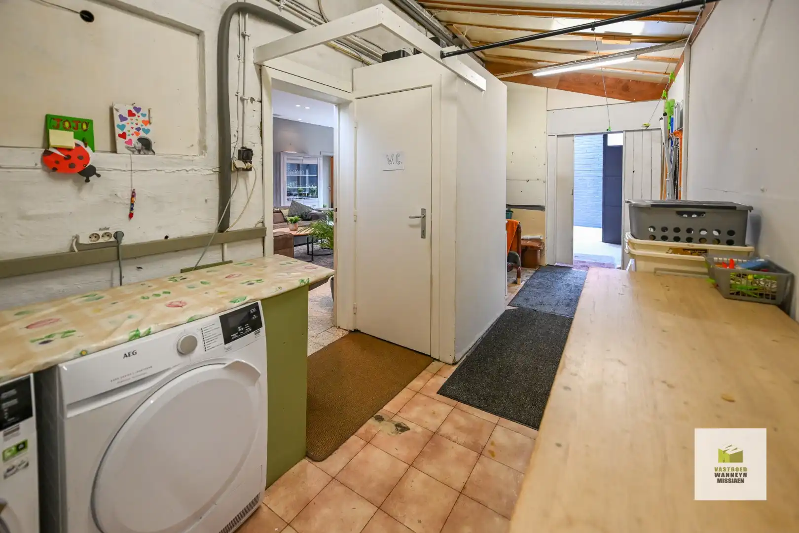 Centraal gelegen gezinswoning met 4 slaapkamer en ruim (230m2) polyvalent bijgebouw te Wingene foto 8