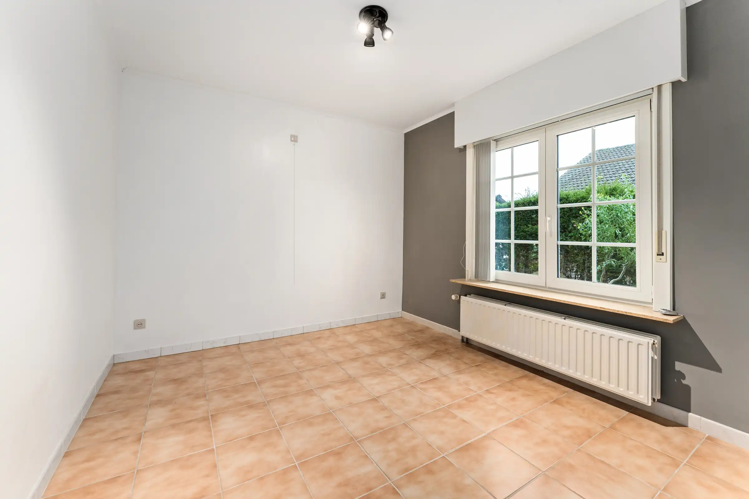 Charmante woning op een perceel van 610 m² in Lotenhulle! foto 14