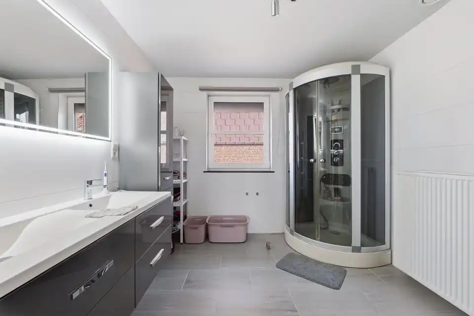 GEZELLIGE GEZINSWONING MET GARAGE IN SINT-TRUIDEN foto 18