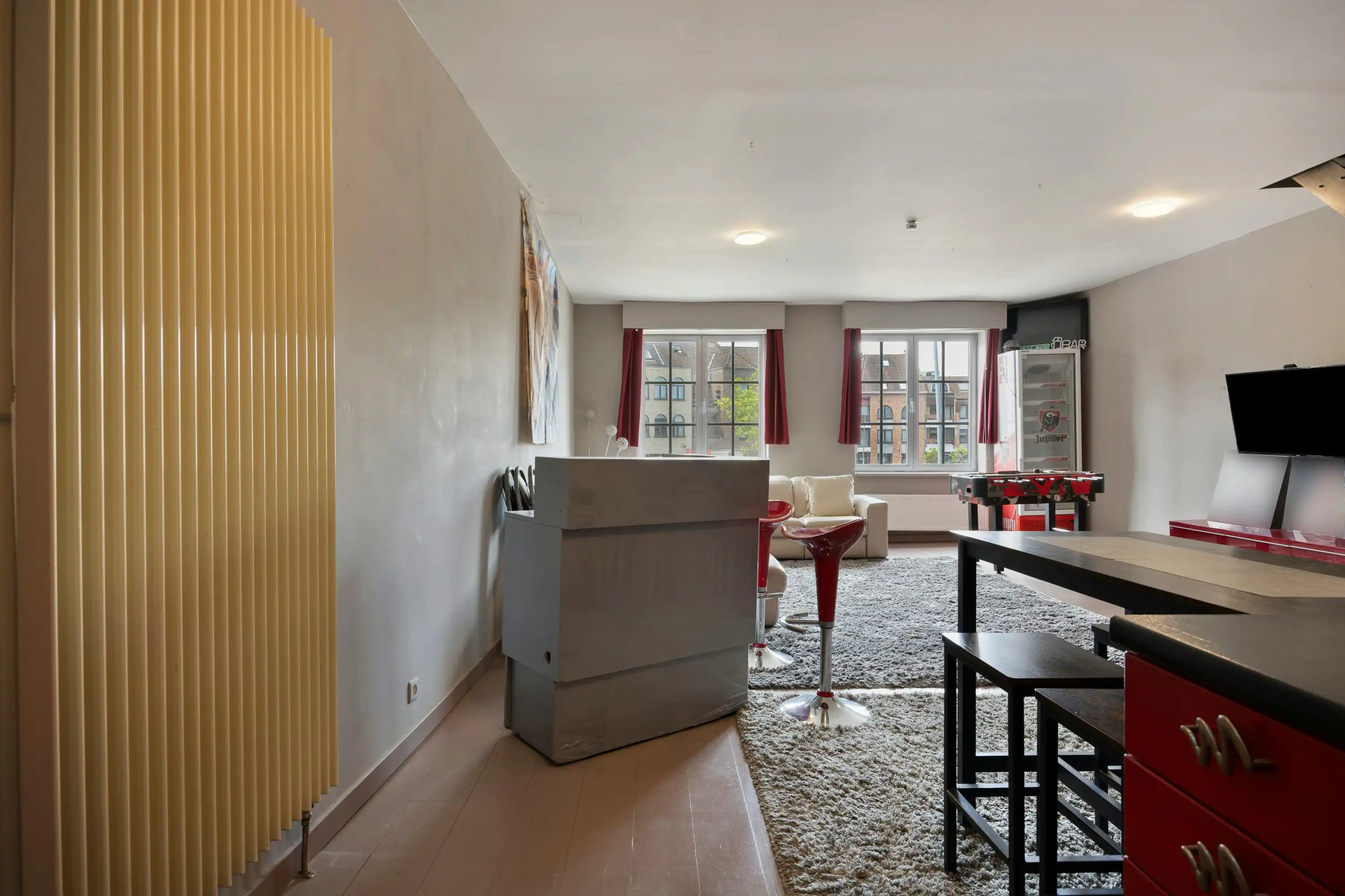 Handelsgelijkvloers met appartement op de markt in Ternat foto 39