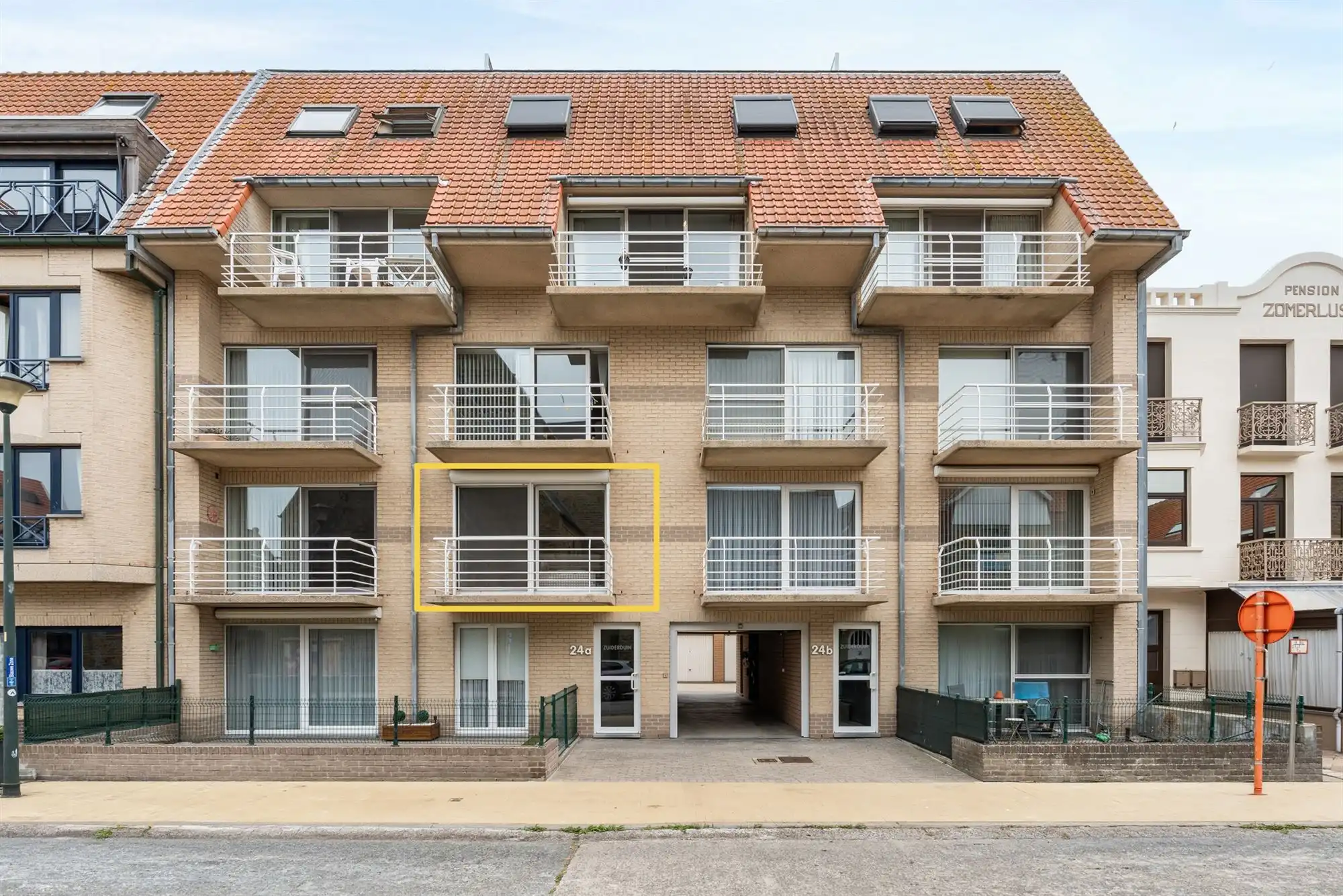 Zonnig appartement met garageoptie foto {{pictureIndex}}