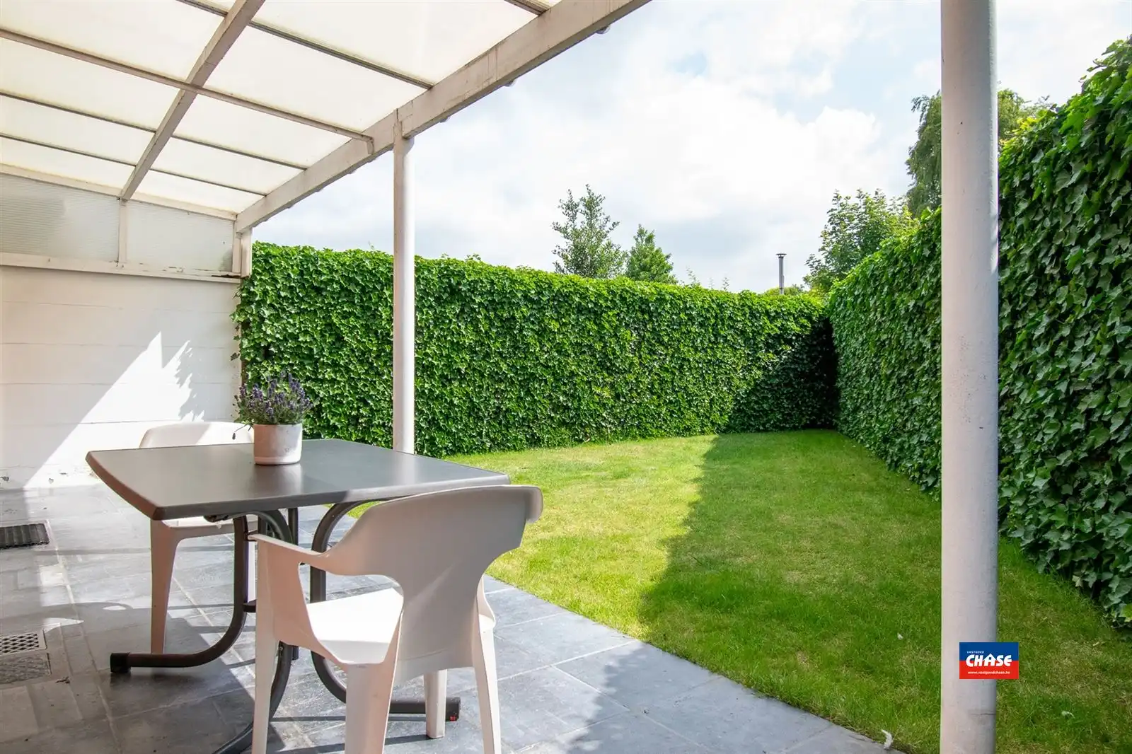 Woonhuis | twee appten + tuin + P  foto 16