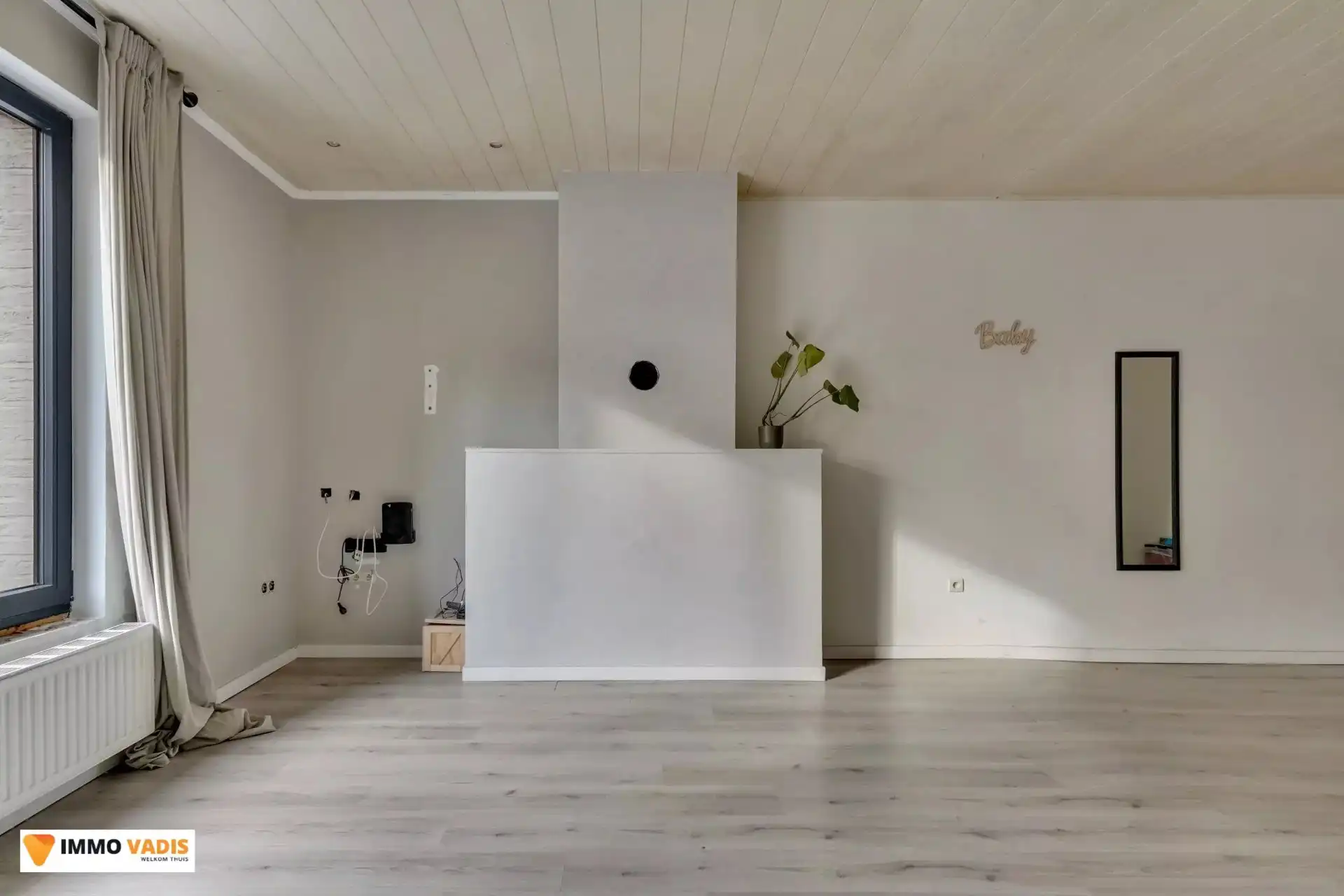 Goed gelegen, gerenoveerde en instapklare woning foto 3