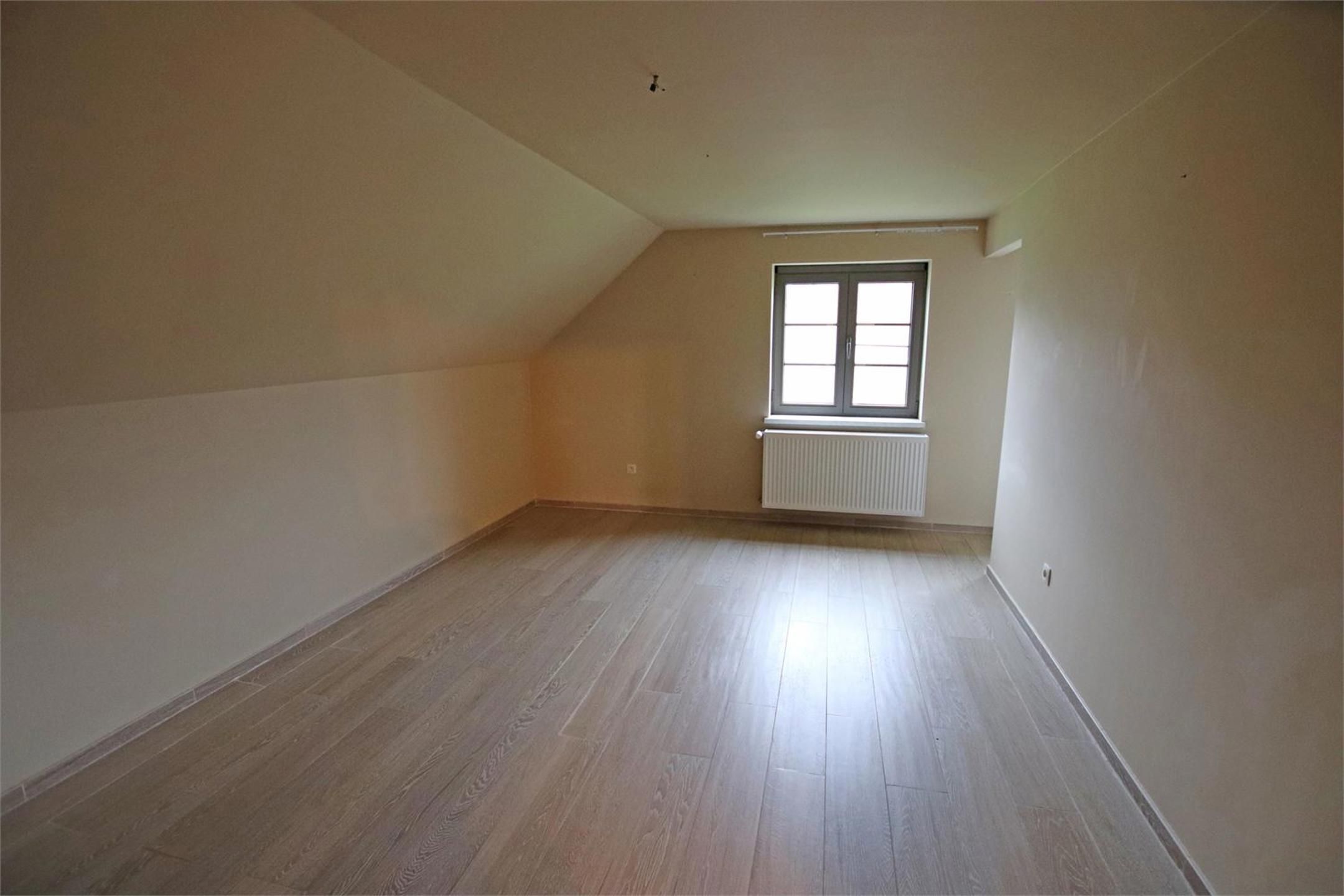 Te huur foto 16