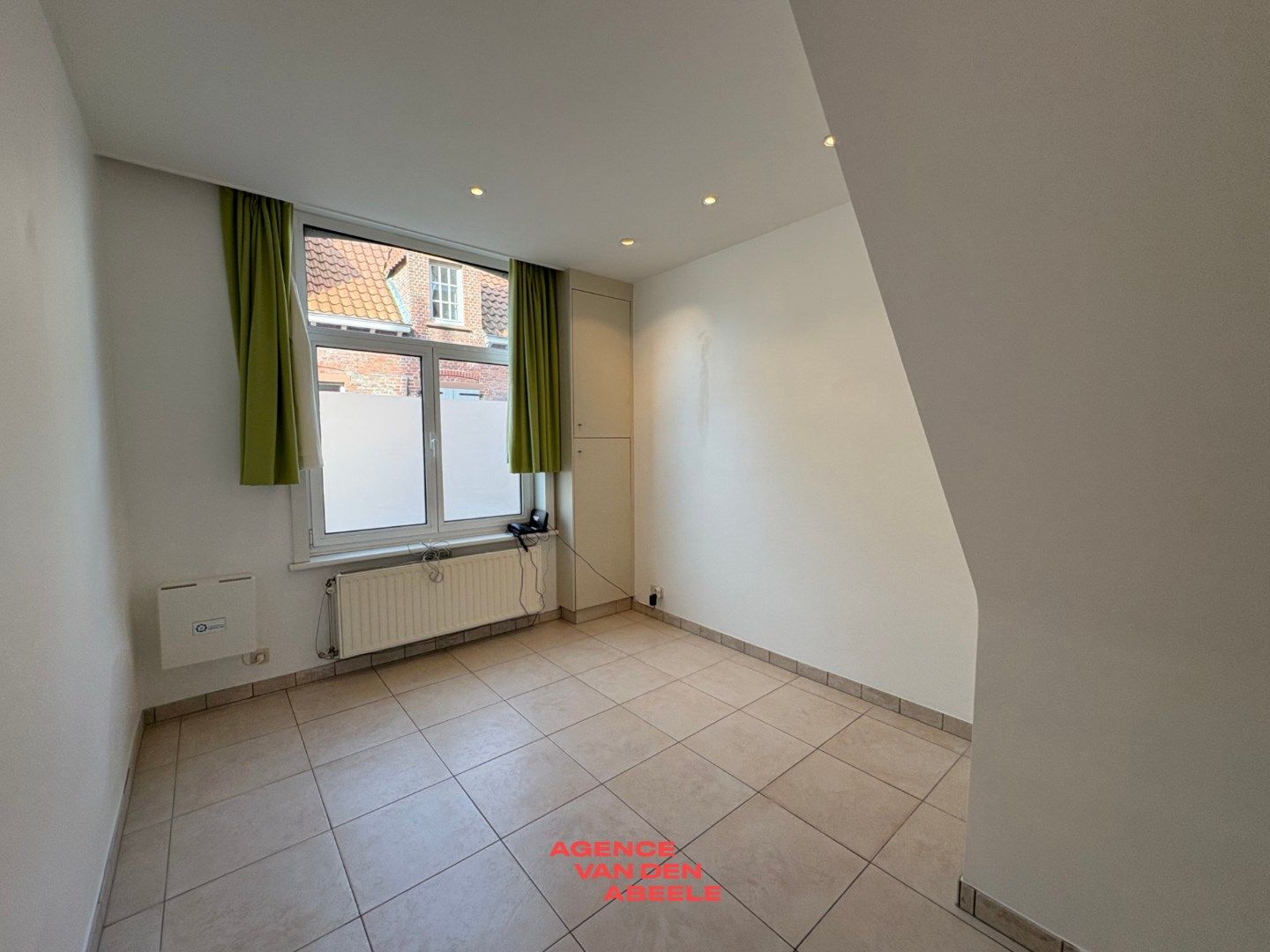 Zeer ruime en charmante woning in centrum Brugge foto 4