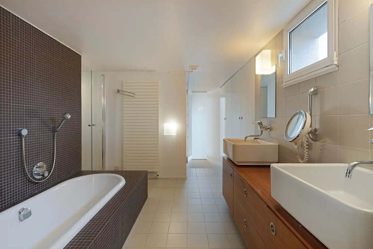 Moderen villa met 4 slaapkamers en 2 badkamers gelegen te Lanaken-Neerharen foto 36