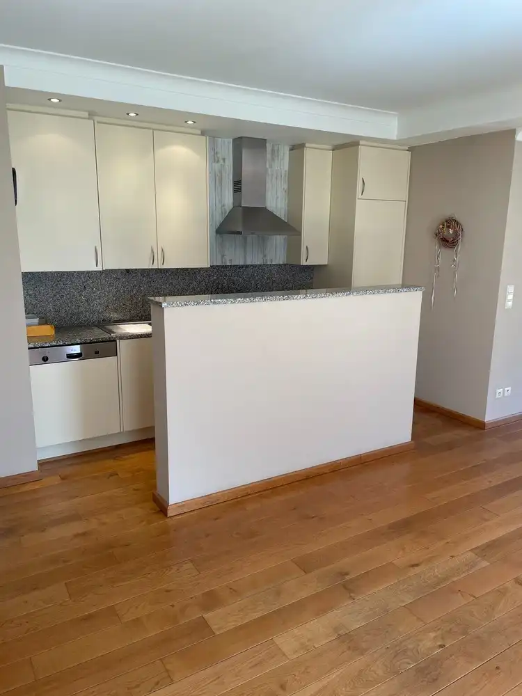 Gelijkvloers appartement met 2 slaapkamers + terras + tuin foto 6