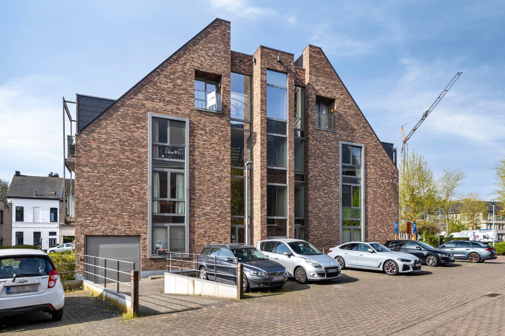 Dakappartement te koop in hartje Melle(Merelbeke)  foto {{pictureIndex}}