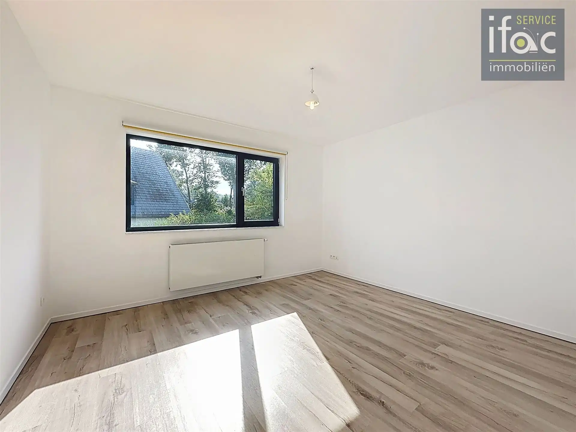 Moderne villa met 6 slaapkamers en zonnige tuin in wijk Arboretum foto 13