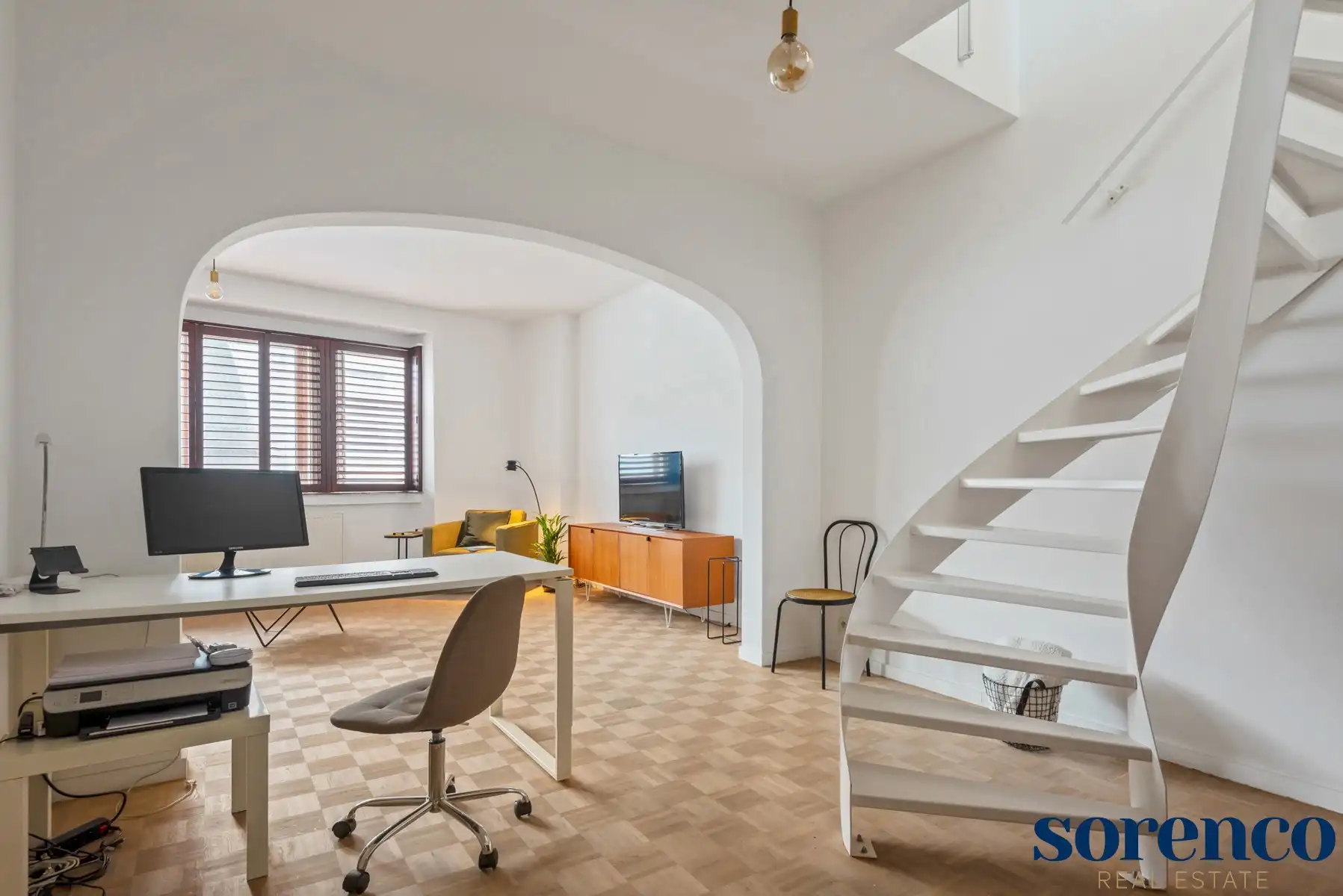 Antwerpen - gemeubeld duplex 2 slpk app. met terras foto {{pictureIndex}}