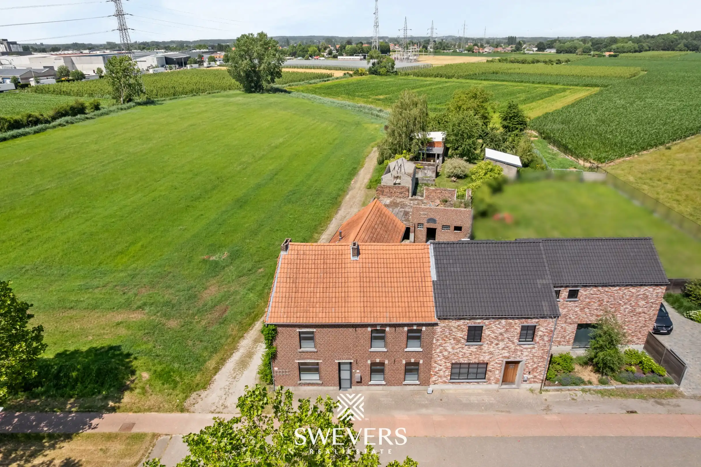 Zeer ruime woning met 5 slaapkamers, meerdere multifunctionele ruimtes en zeer ruime tuin foto 37