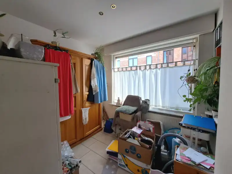 Vernieuwde 4-slaapkamerwoning met ruim TERRAS te huur in Brugge foto 10