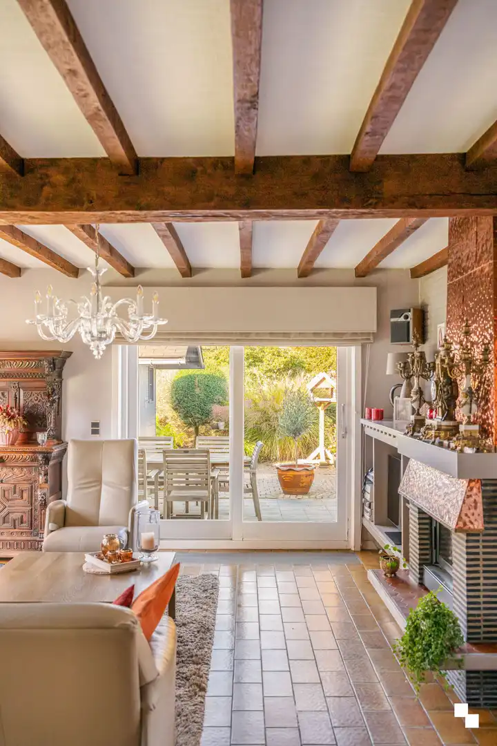 Alleenstaande woning met zicht op de velden in Oosterzele foto 9