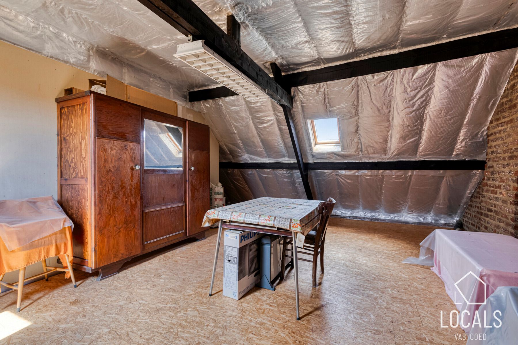 Solide viergevelwoning met potentieel foto 16