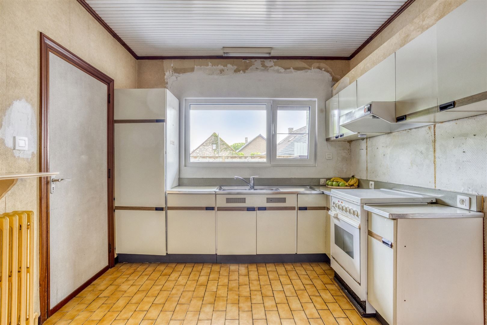 TE KOOP: Deels gerenoveerde woning te Zonhoven!  foto 5