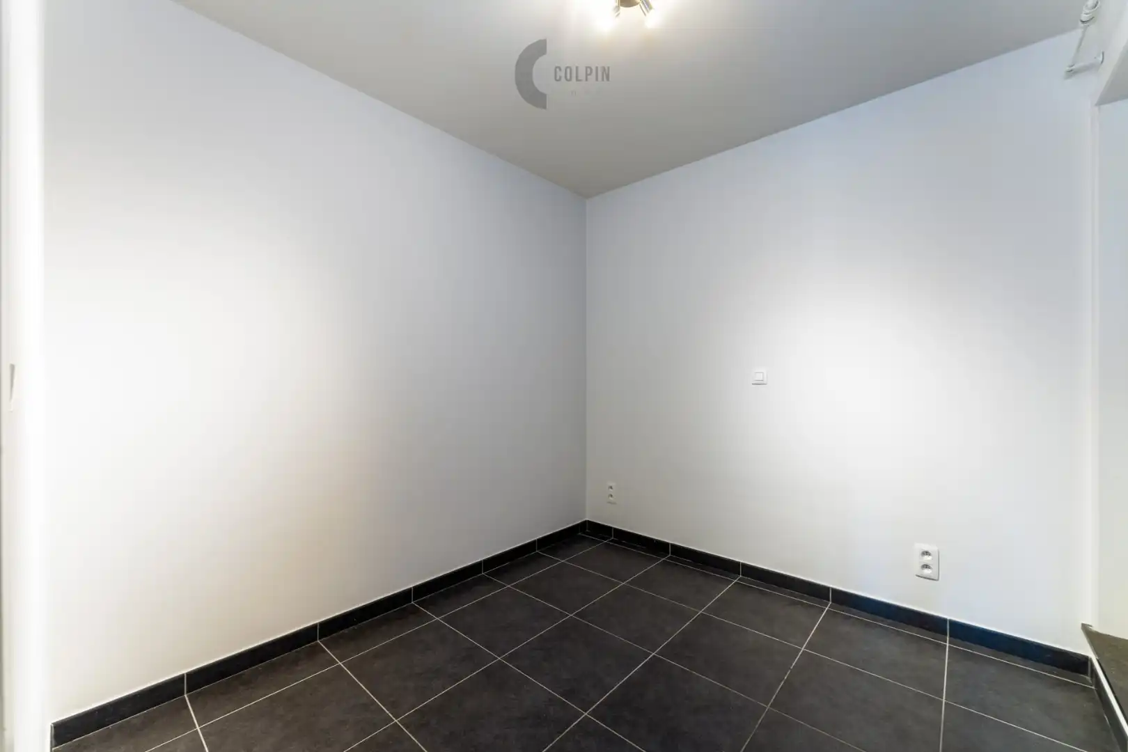 Instapklaar appartement vlakbij het Heldenplein met terrassen en zijdelings zeezicht. foto 8