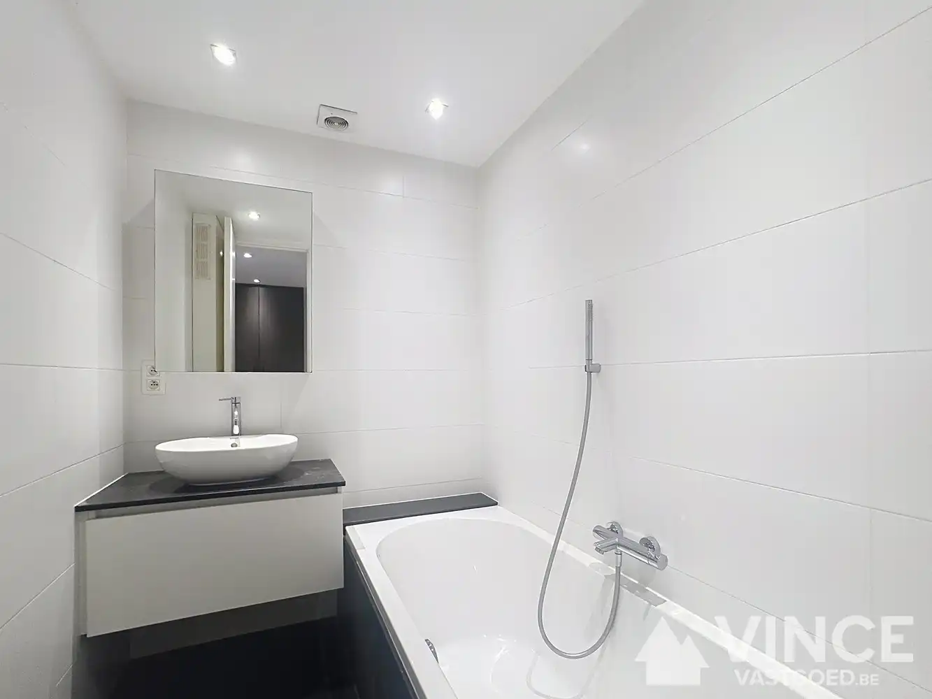 Prachtig instapklaar appartement met 2 grote slaapkamers foto 17
