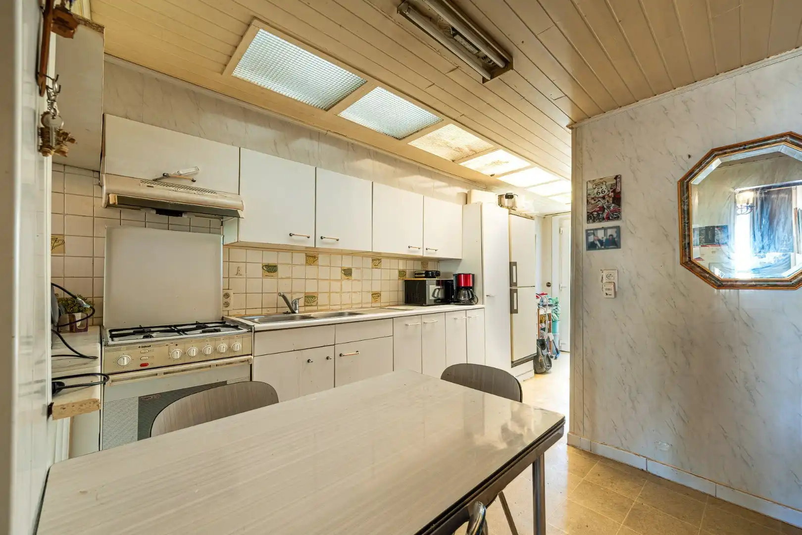 Woning met 2 slaapkamers, zolder en tuin aan de Leie in Menen foto 5