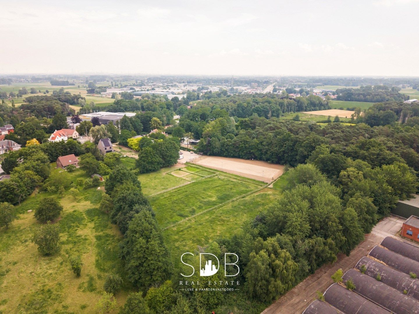 Prachtig landhuis met paardenfaciliteiten op 15.804m² foto 36