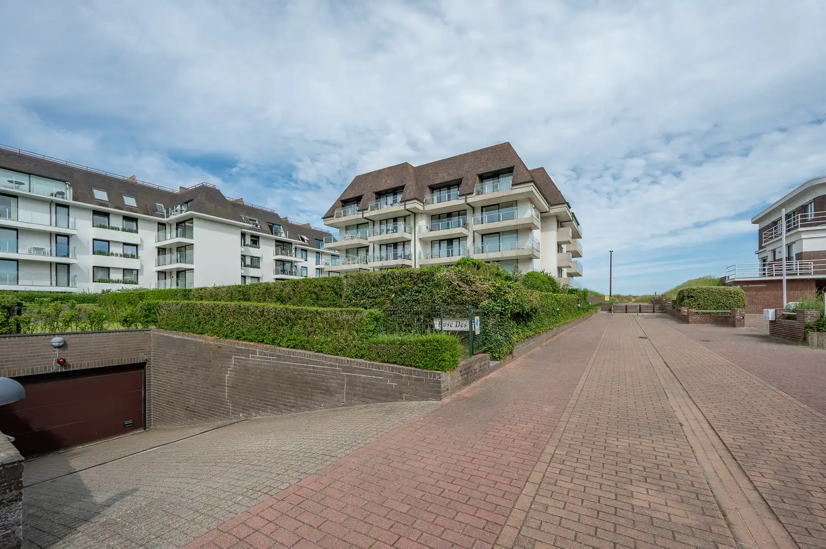 Magnifiek appartement op de wandeldijk in het Zoute, met adembenemend frontaal zeezicht. foto 16