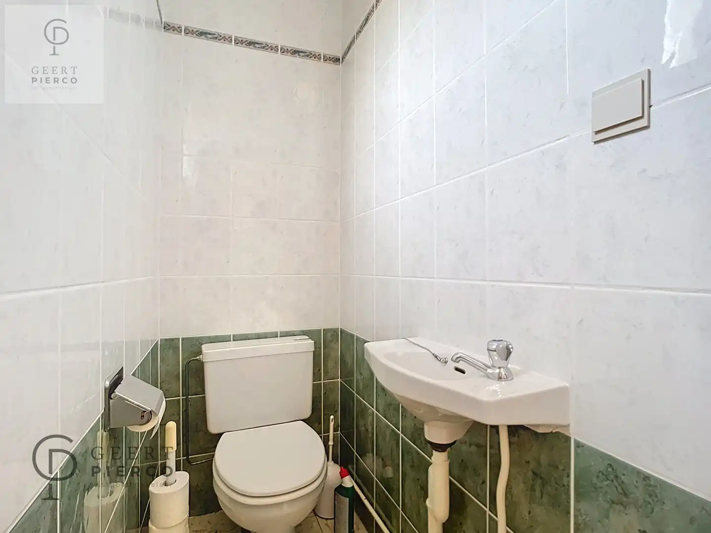 Leuke halfopen woonst op een topligging in Landen foto 5