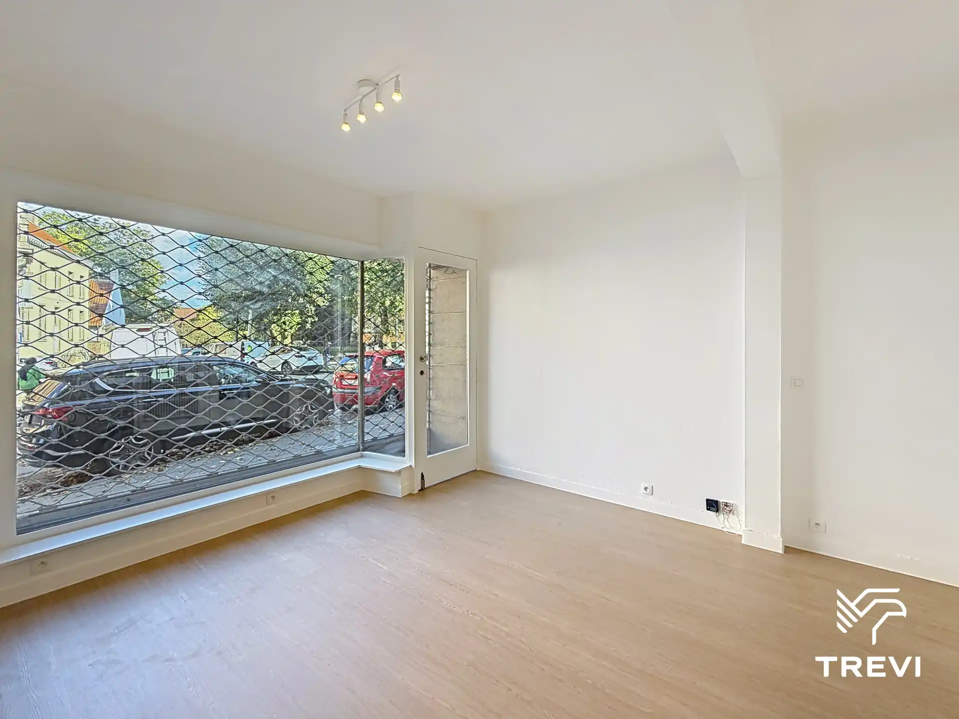 ANDERLECHT – Schitterend gerenoveerd 1-slaapkamerappartement foto 4