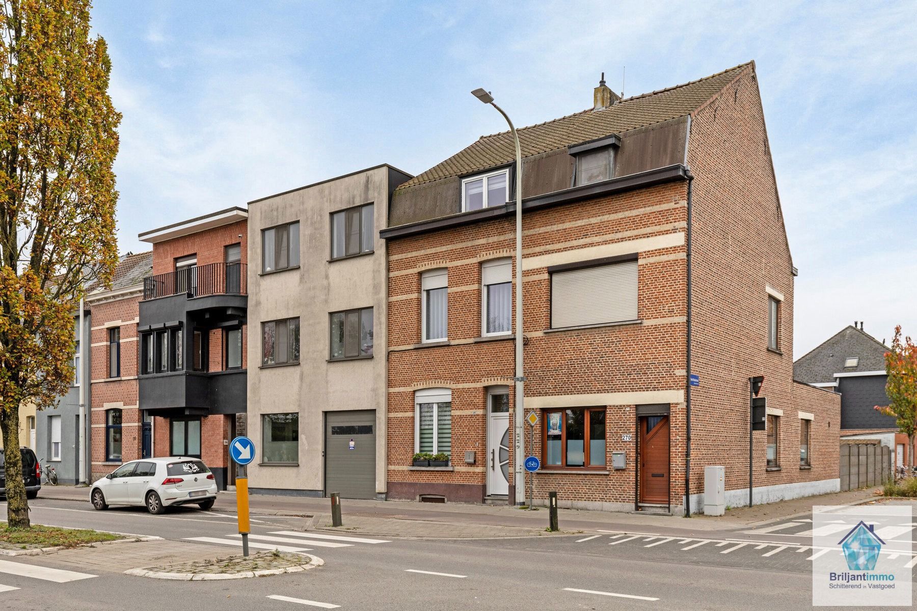 Instapklare woning met 4 slpk en garage nabij Planckendaal foto {{pictureIndex}}