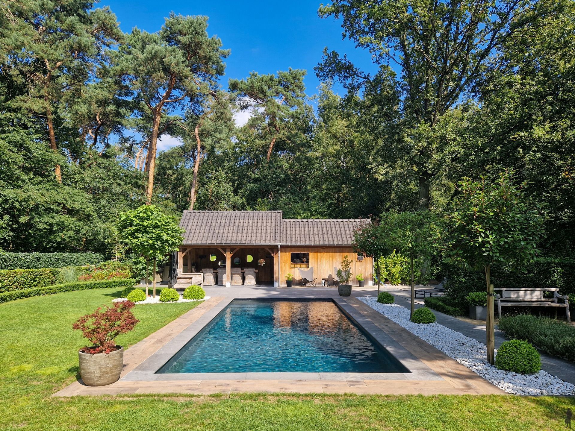 Villa met prachtige tuin, zwembad en poolhouse! foto 4