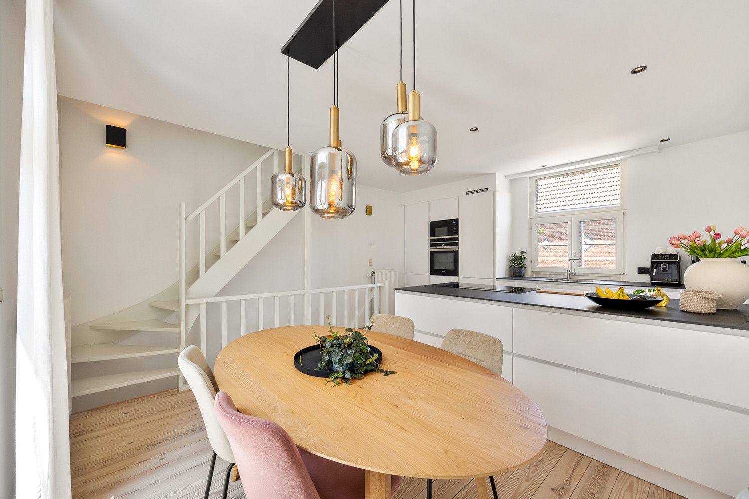 Instapklare en energiezuinige (EPC B!) triplex met zalig zonneterras in een autoluw woonerf nabij Park Spoor Noord te Antwerpen foto 15