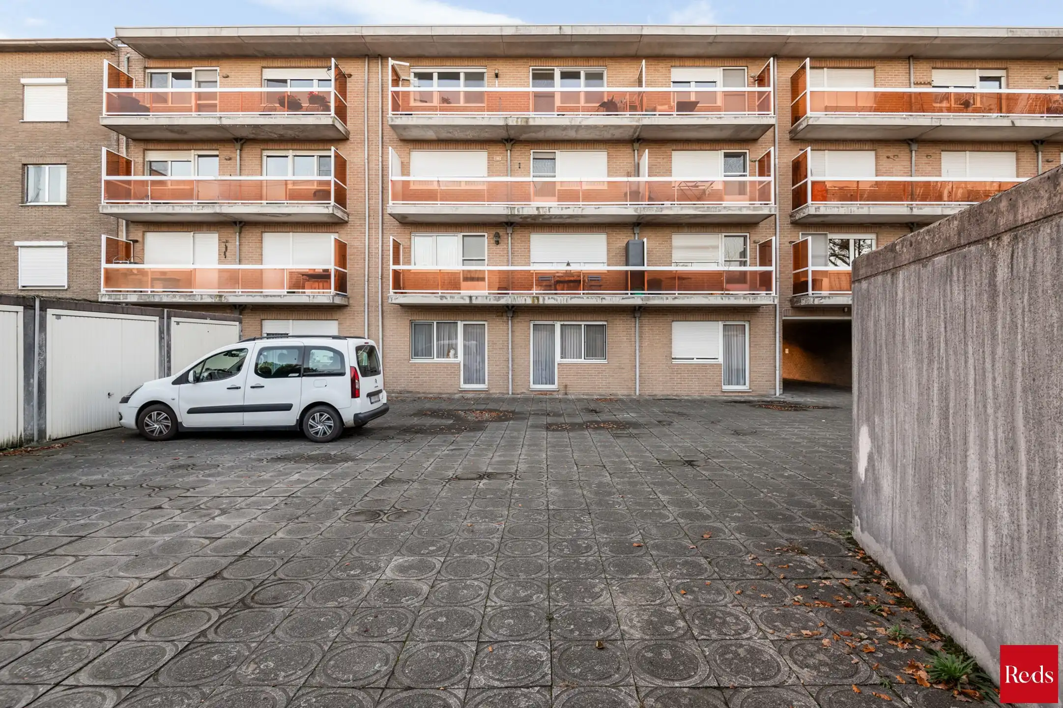 Ruim en verzorgd gelijkvloers appartement met 3 slaapkamers foto 17