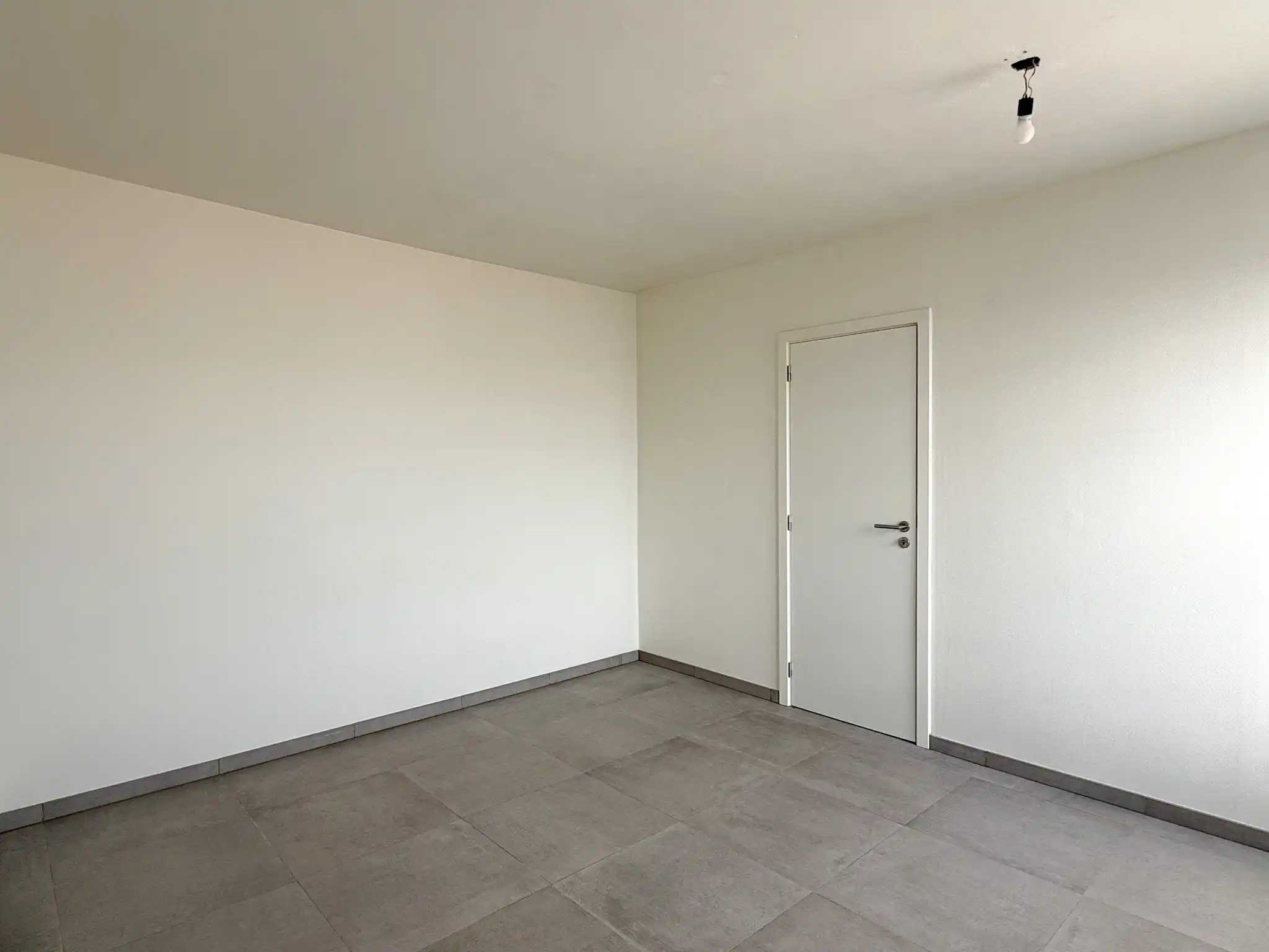Appartement met 1 slaapkamer en autostaanplaats in het centrum van Beveren foto 9