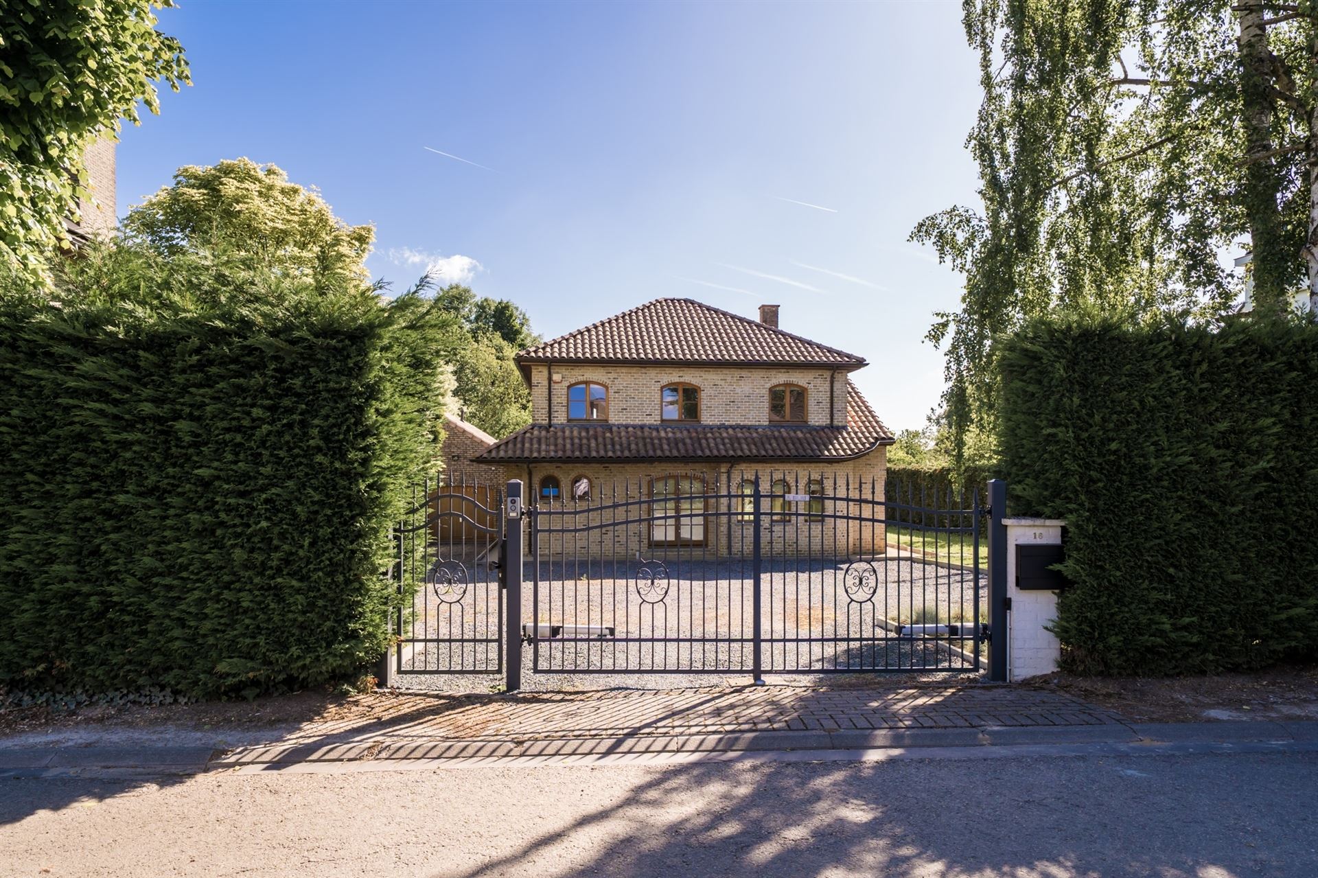 PRACHTIGE VILLA OP EEN TERREIN VAN 27A foto 34