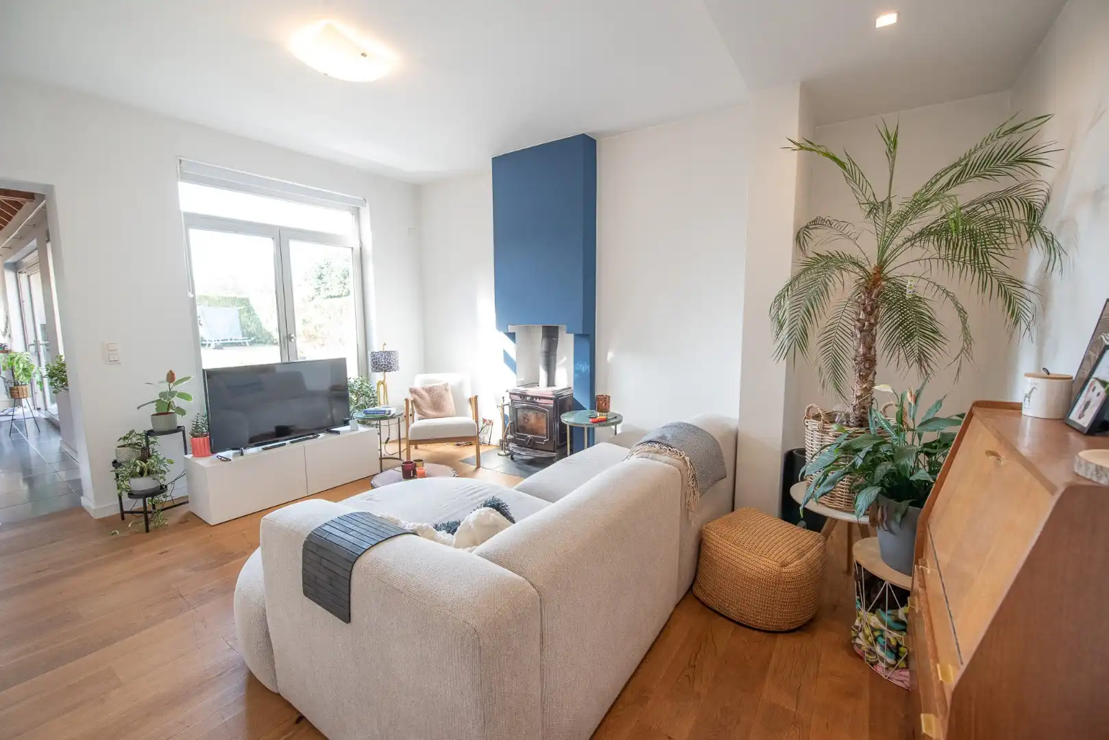 Uitzonderlijk charmante woning op toplocatie in Olsene! foto 2