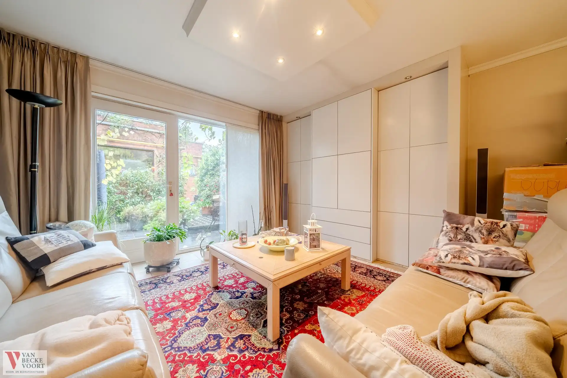 Handelspand met woonst foto 20