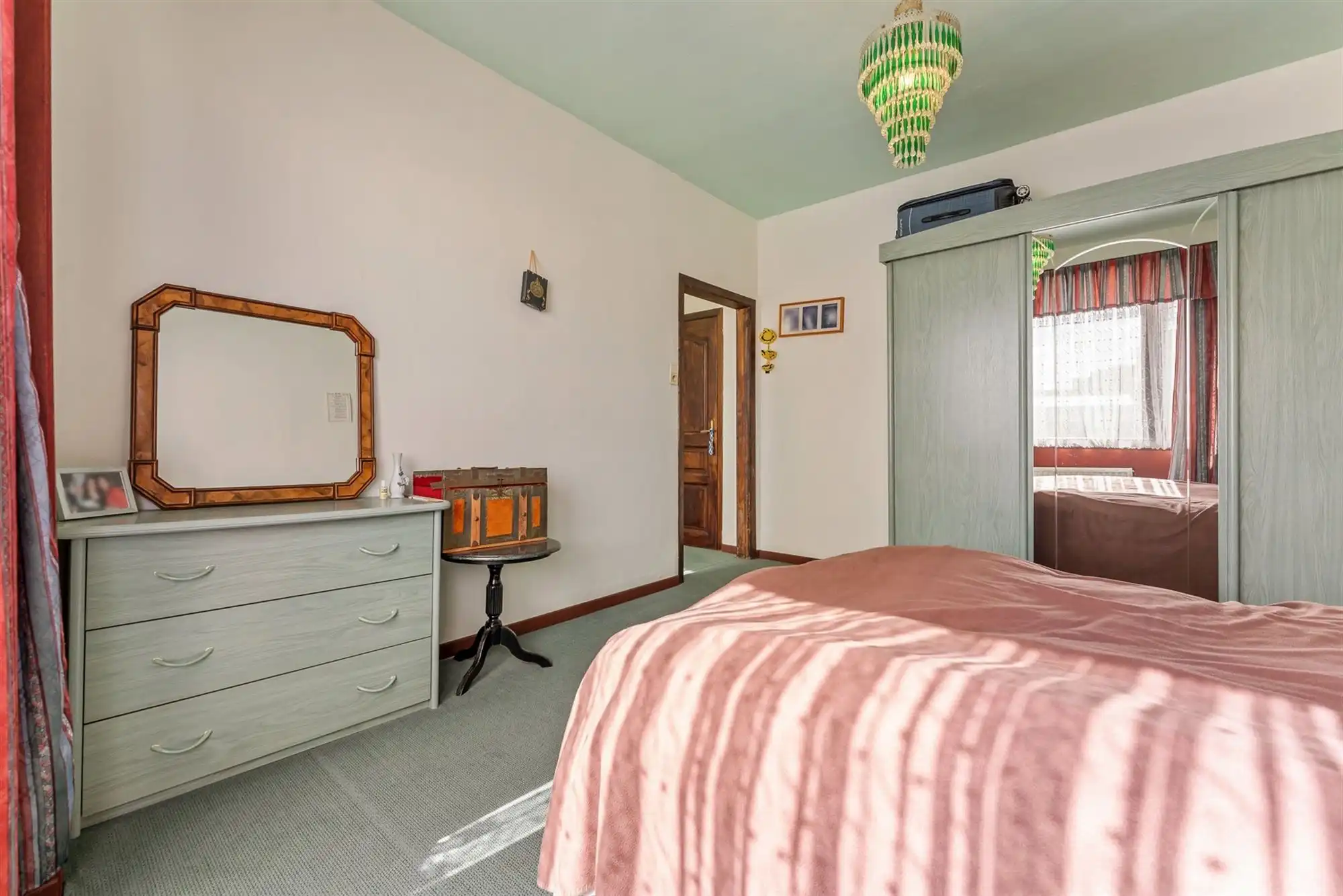 CENTRAAL GELEGEN WONING (197M²) MET 5 SLAAPKAMERS EN BUITENRUIMTE TE HASSELT CENTRUM foto 16