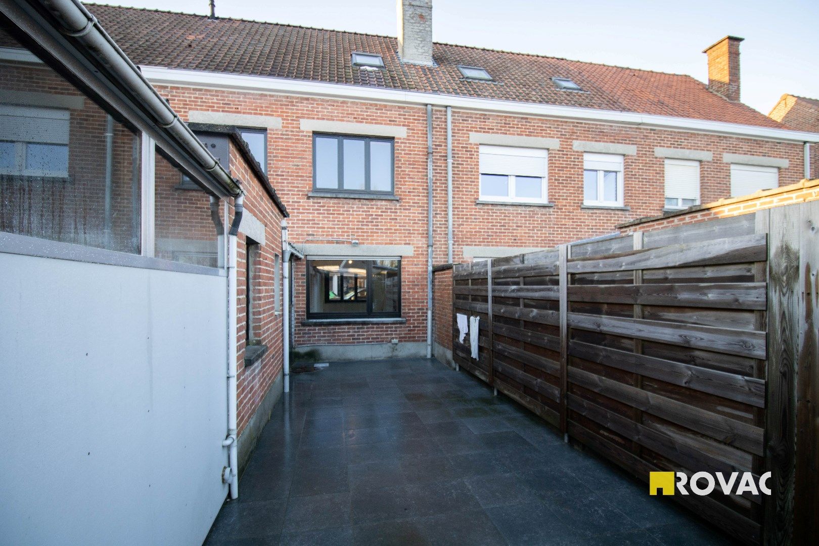 Verzorgde rijwoning met tuin foto 14