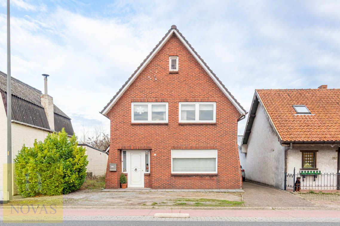 Gezellige woning met 3 slaapkamers, fijne woonkamer en diepe tuin foto 30