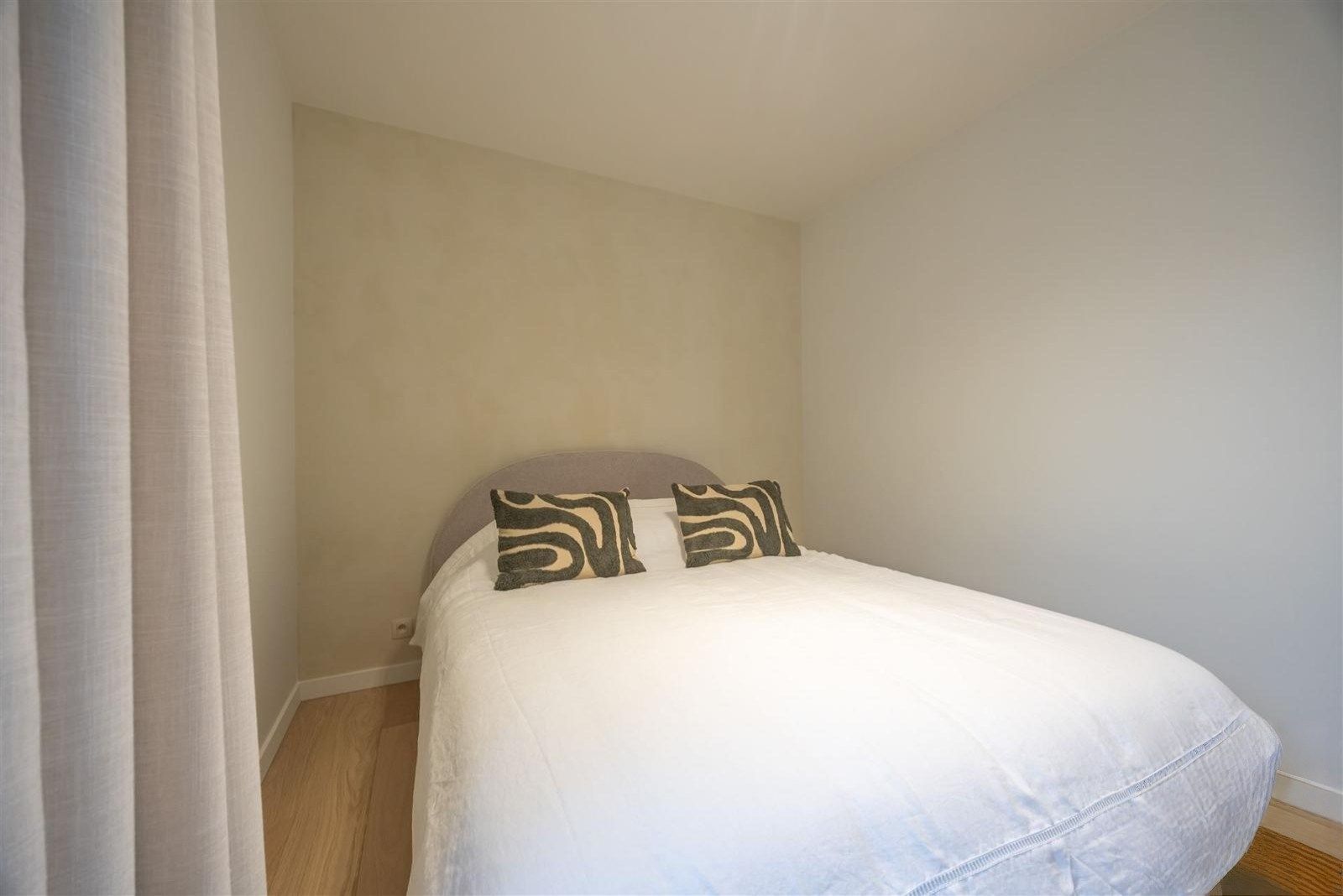 Prachtig en smaakvol volledig afgewerkt appartement gelegen op de tweede verdieping foto 15