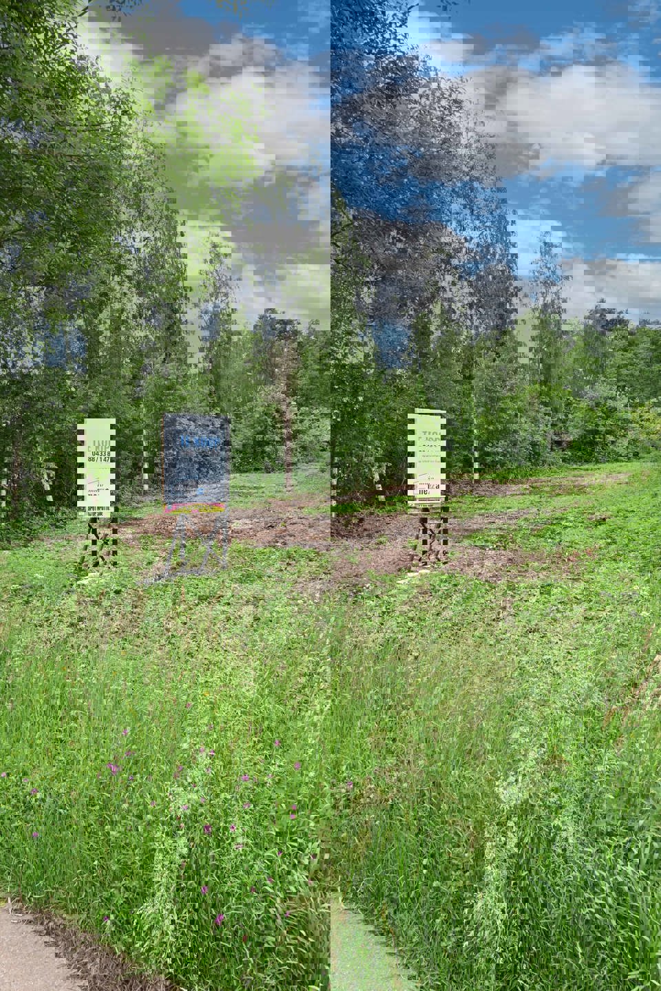Grond te koop foto {{pictureIndex}}