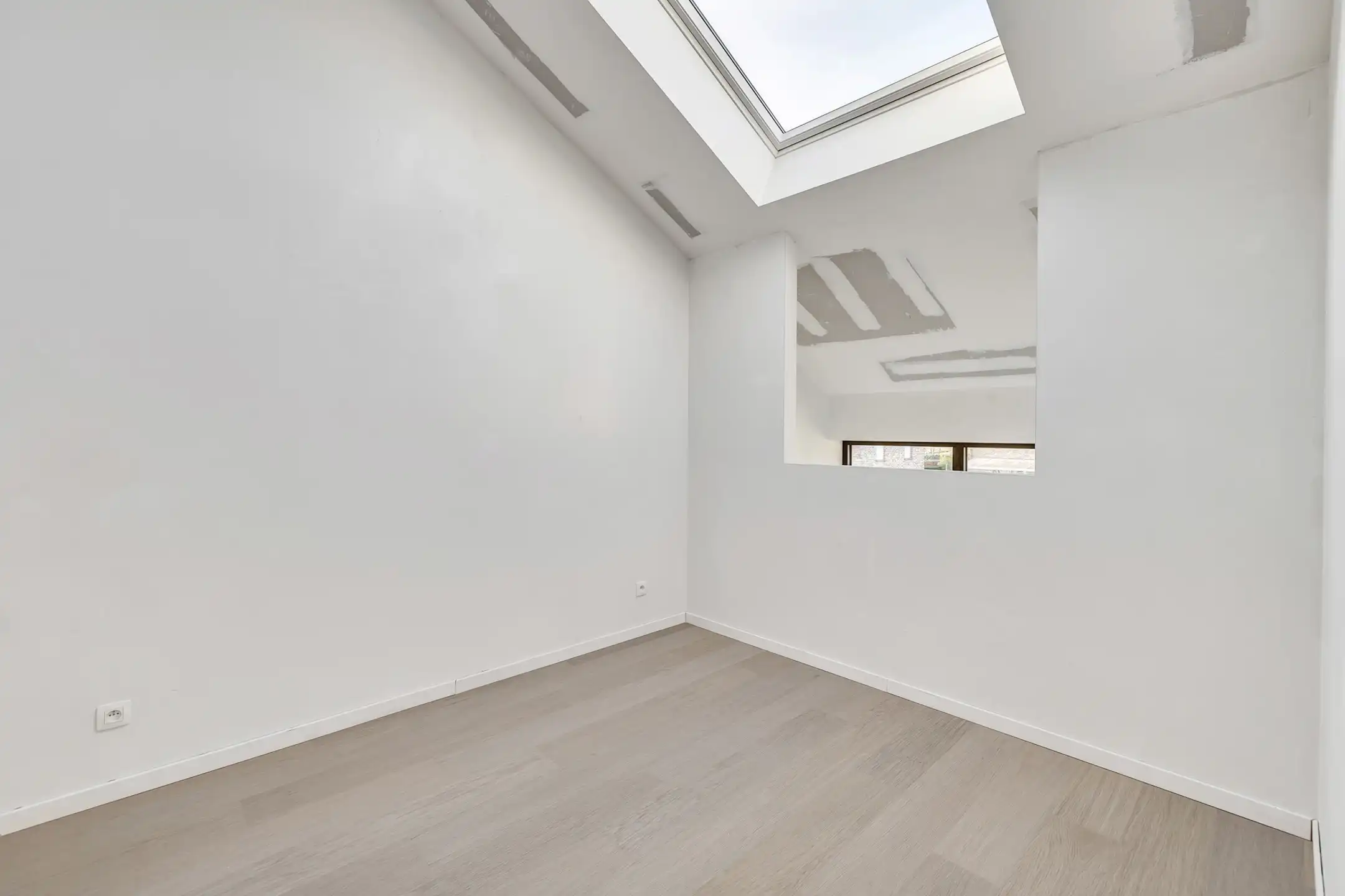 Prachtige nieuwbouwwoning in uniek woonerf foto 13