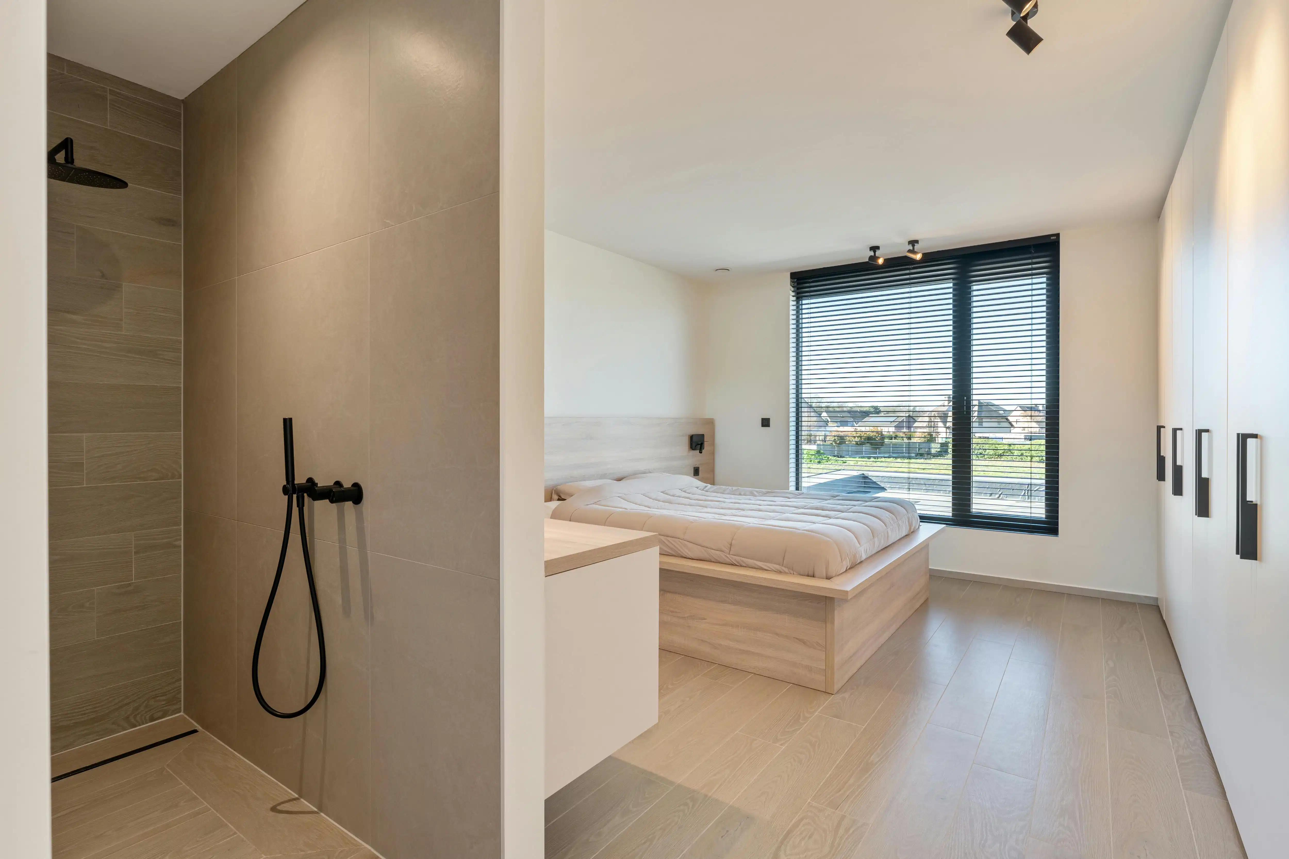 Exclusieve high-end villa met zwembad in Genk foto 12